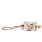 Mydlarnia Cztery Szpaki Mydło naturalne do włosów z olejem rycynowym z jutowym sznurkiem 110g